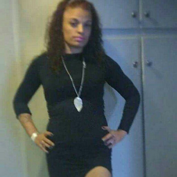 Meet your Posher, JoenBarbz - Picture 2 of 6